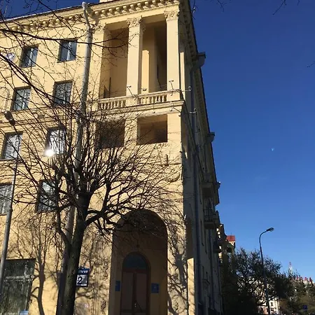 Apartament On Nezavisimosti, 33 Street Mińsk